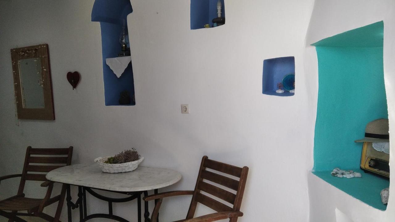 Traditional Renovated House In The Centre Of Anafi Exterior foto