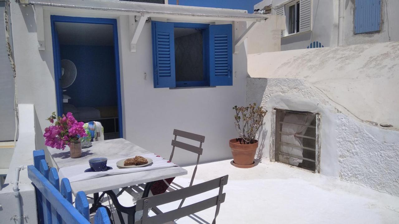 Traditional Renovated House In The Centre Of Anafi Exterior foto