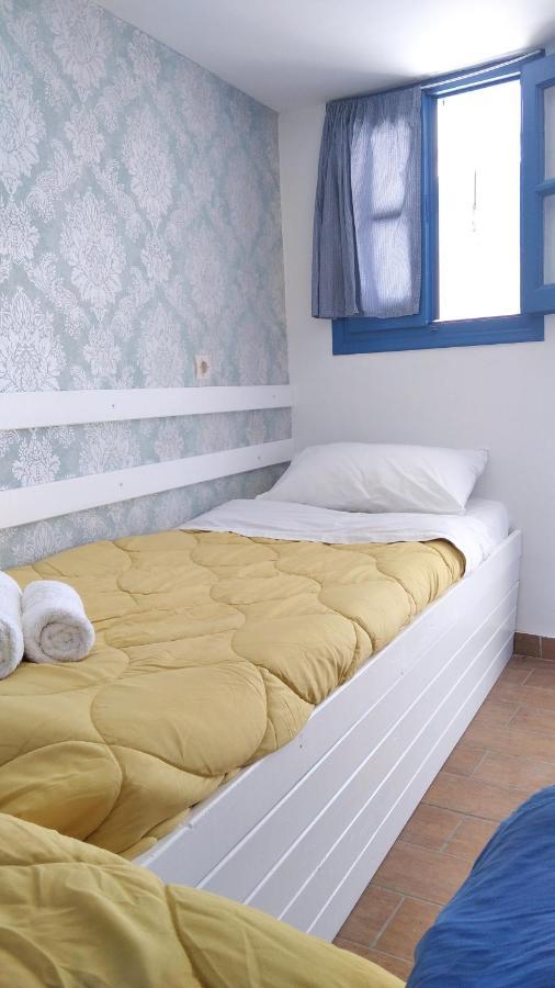 Traditional Renovated House In The Centre Of Anafi Exterior foto